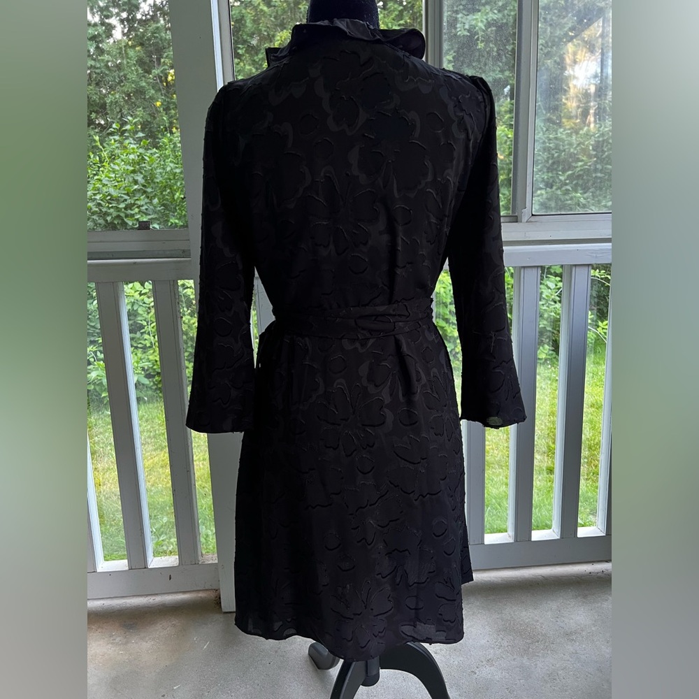 Madewell Ruffled with floral pattern Black Wrap Dress - Picture 3 of 5